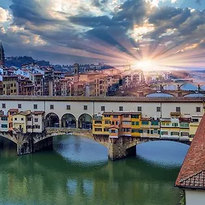 Shabby Old Town , Florencia Italia